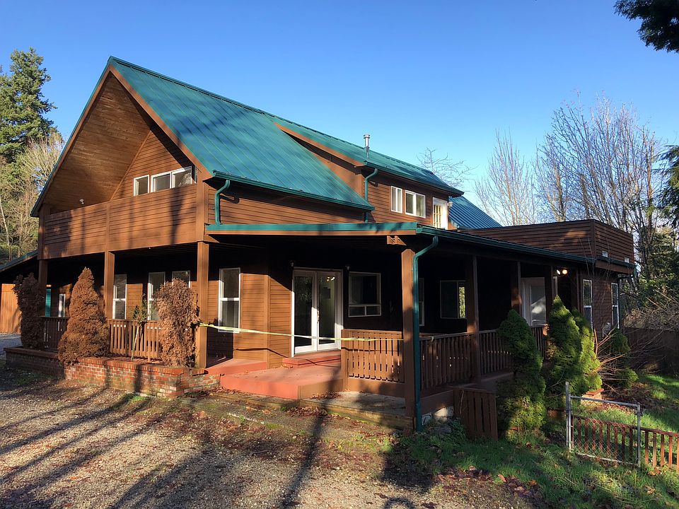 N Ext & Porch w/upper deck 