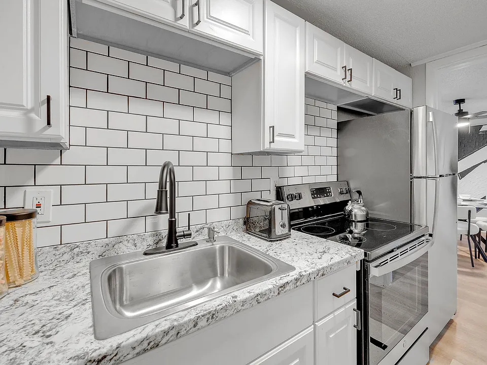 Palm Harbor Villas