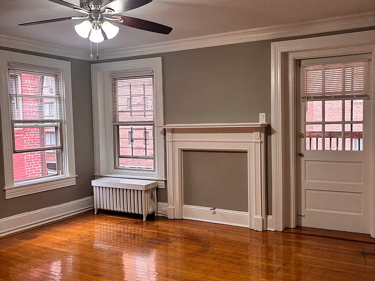 22 E Eager St #3R — Photo 1