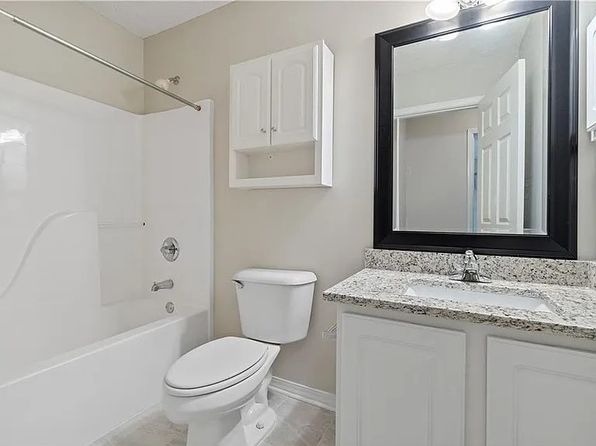 8256 Magnolia Village Dr N