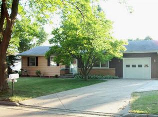 2736 Scotties Dr, Beloit, WI 53511