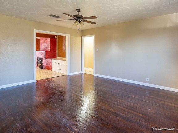 3rd image of 1403 E 18th St