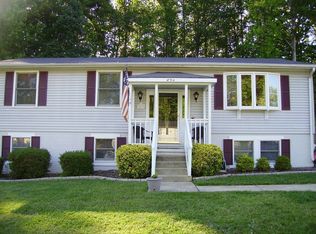 18914 Red Oak Ln, Triangle, VA 22172