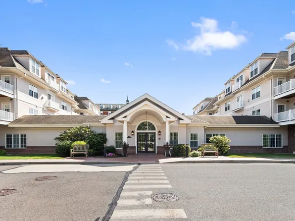 237 Fern Street APT 404W, West Hartford, CT 06119