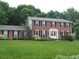 646 Andante Dr, Ballwin, MO 63011