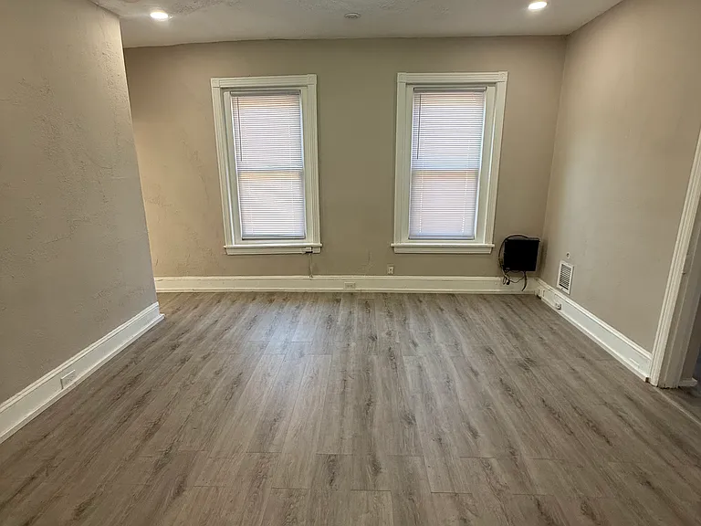 1112 Foulkrod St #2 — Photo 4