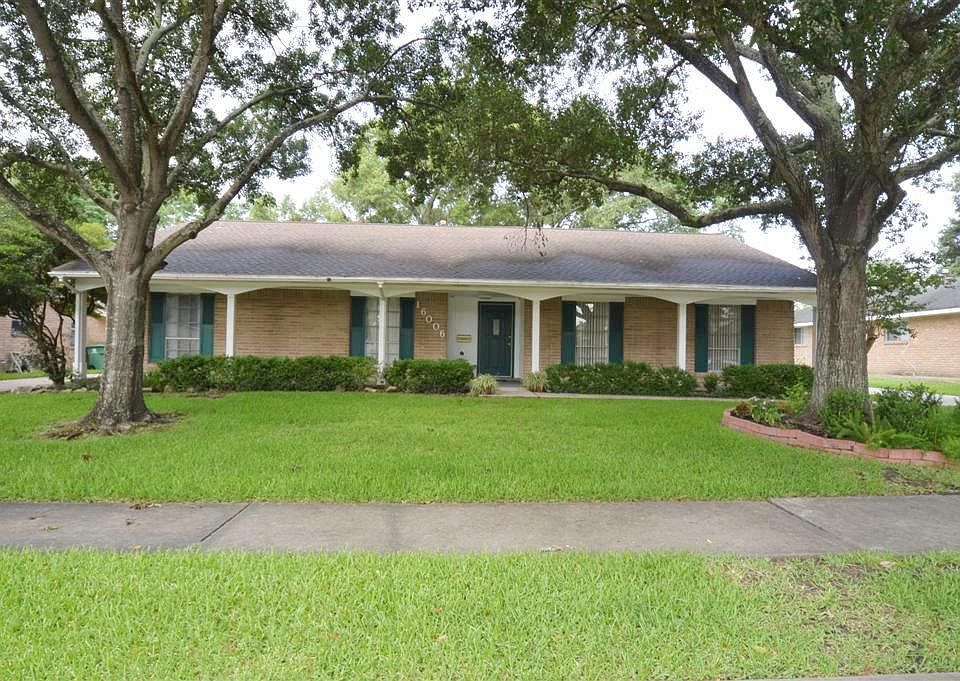 1st image of 16006 Diana Ln