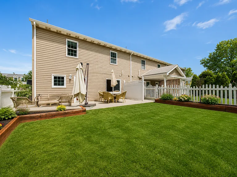299 Garden Hill Dr — Photo 40