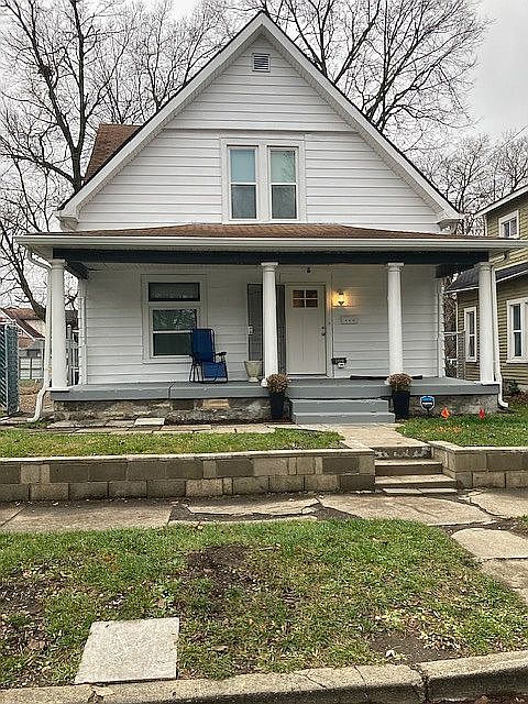 1st image of 104 N Gladstone Ave