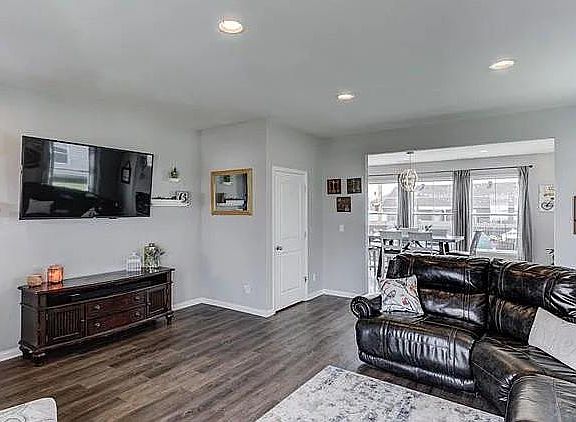 3rd image of 3054 Megan Dr