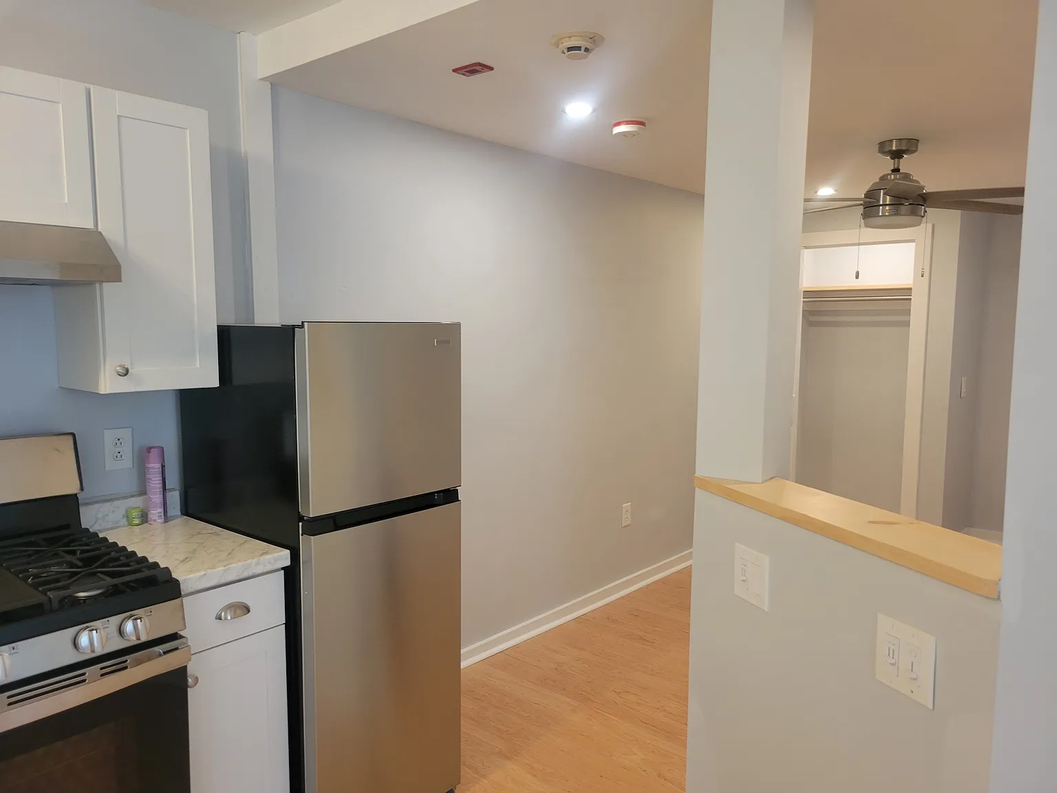 Studio, $1,050 — Photo 4