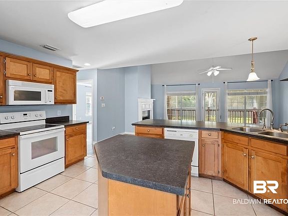 2nd image of 9168 Huckleberry Dr