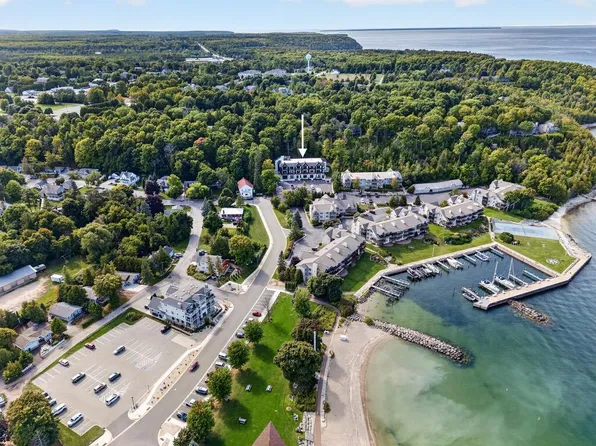 2399 Maple Dr #306, Sister Bay, WI 54234