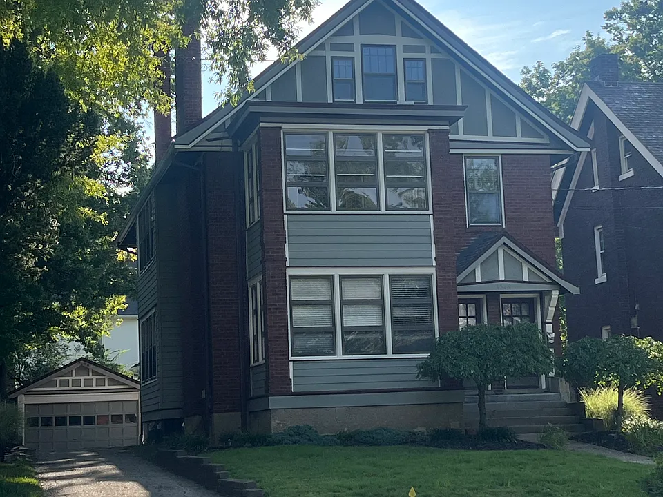 1346 Delta Ave #2
