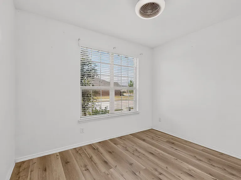 2285 Obsidian Dr — Photo 22