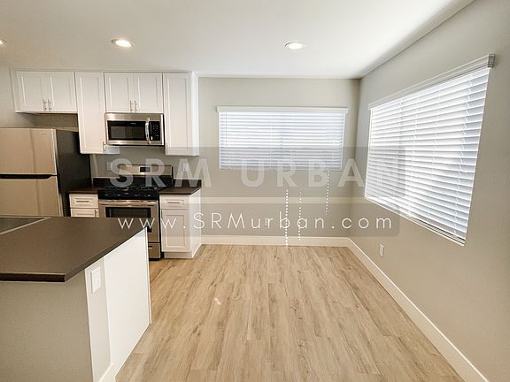 4th image of 4438 Menlo Ave #1
