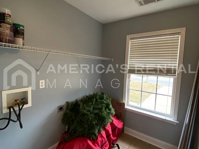 6253 Sycamore Dr — Photo 22