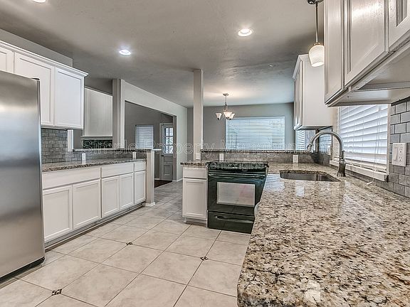 4th image of 10824 Admiral Dr