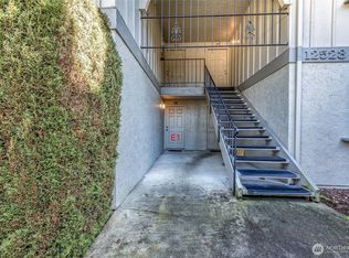 Ridgewood Village, Kirkland, WA 98034