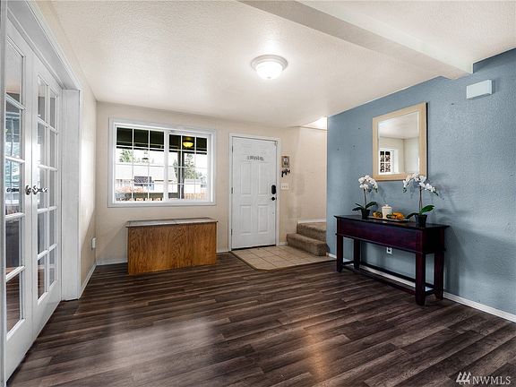 5th image of 8705 Sweet Clover Dr SE