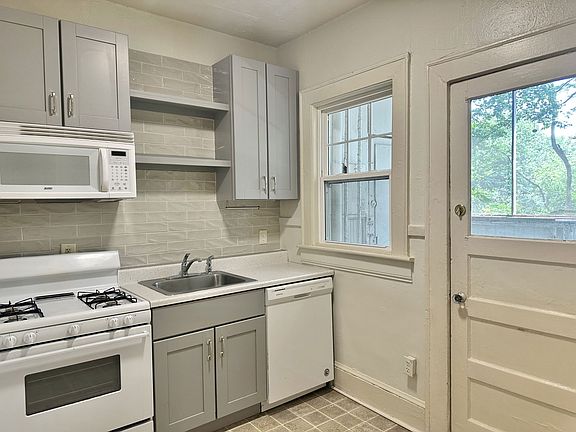 5th image of 741 Ponce De Leon Ct NE APT 10