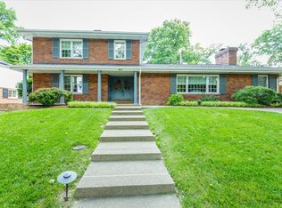 8015 Seminole Dr, Saint Louis, MO 63105