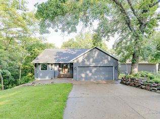 25626 Oak Ln, Spirit Lake, IA 51360