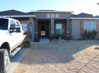 711 W Chapman Rd, Carlsbad, NM 88220