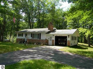 5956 S Mount Tom Rd, Rose City, MI 48654