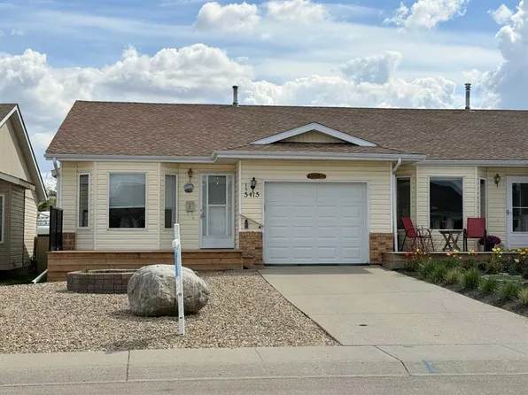 5415 W 47th St, Lacombe, AB T4L 1H5