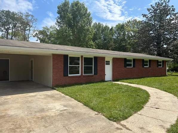 136 Huntington Dr, Picayune, MS 39466