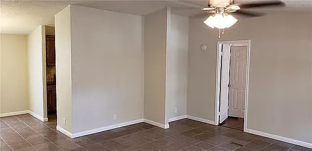 305 S Cougar Ave — Photo 24