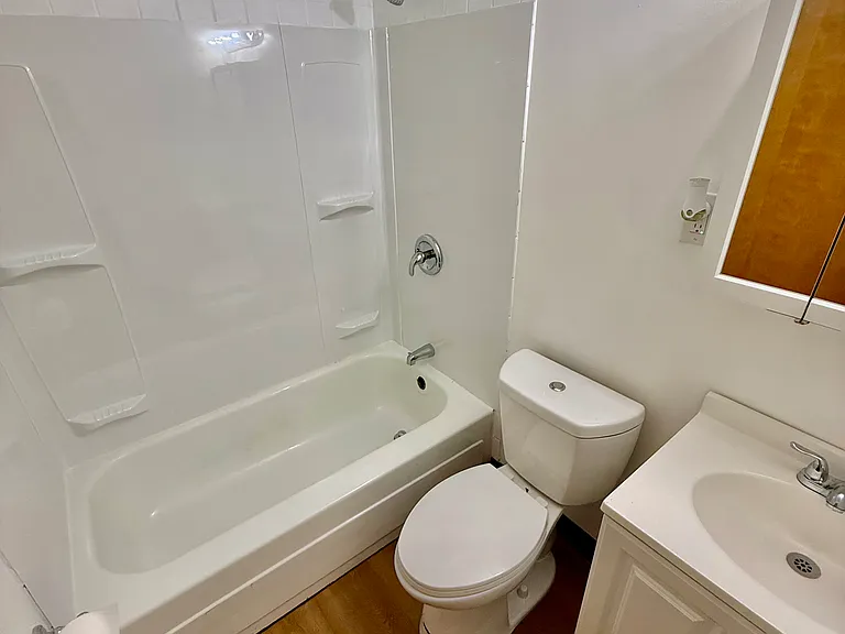 81 N Duane Ave #8 — Photo 4