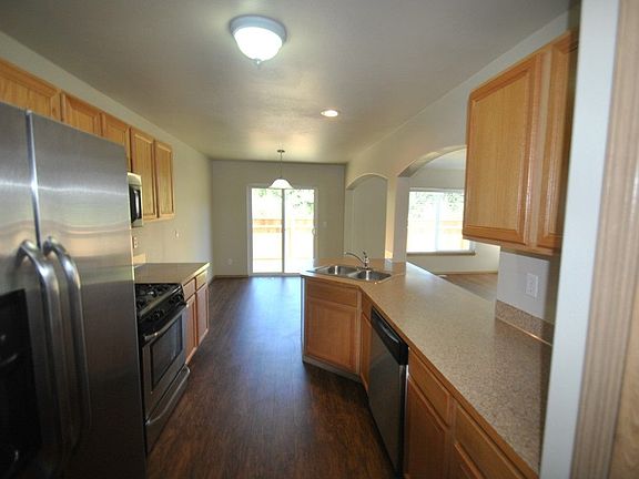 3rd image of 2906 187th St E