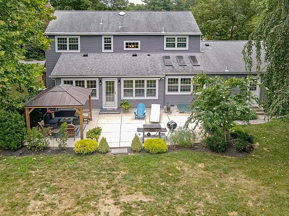 5th image of 118 Pine Valley Dr