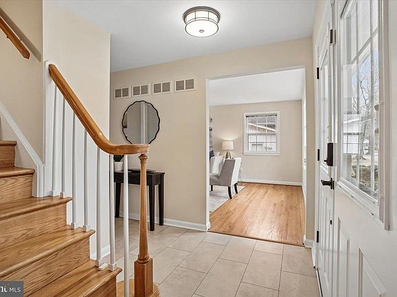 4th image of 10113 Cardinal Rd