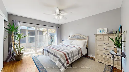 9359 Dickenson Rd W #1 Photo 1