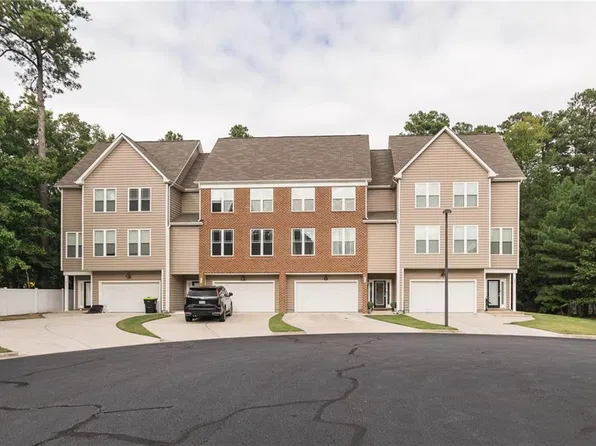 935 Eastfield Ln, Newport News, VA 23602