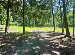 1364 E Maplewing Dr, Cedar, MI 49621