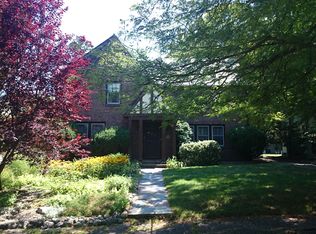 36 Acacia Ave, Newton, MA 02467