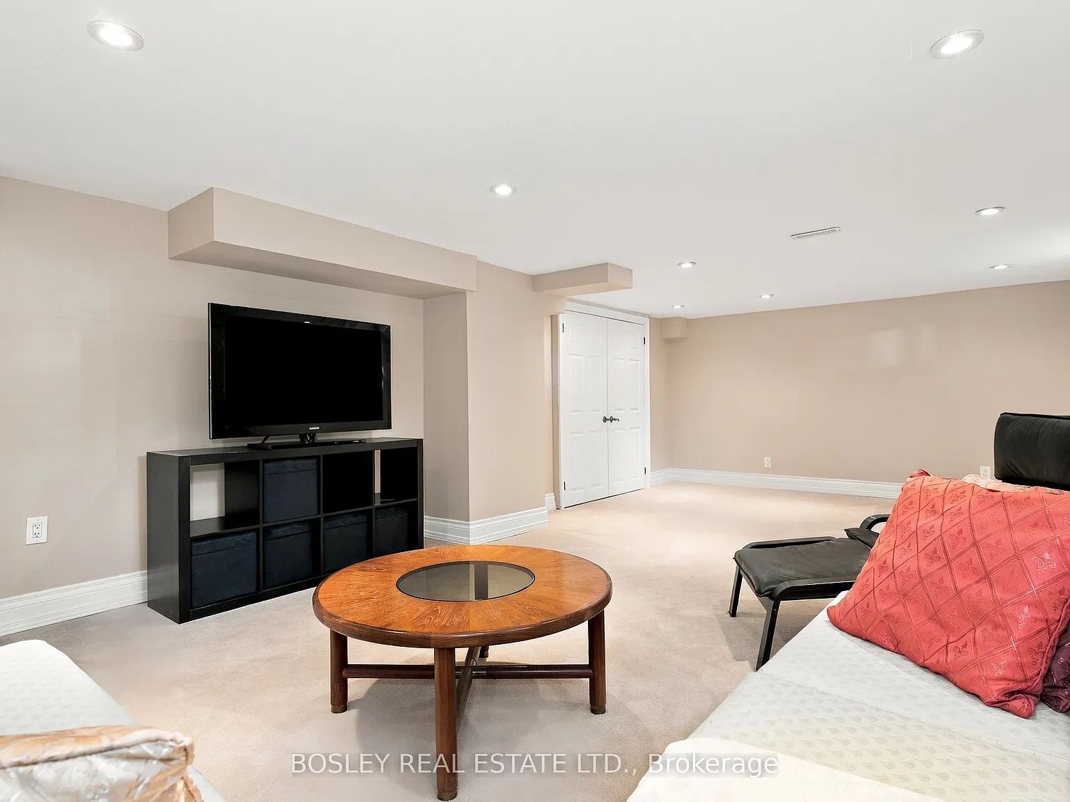 2 bed, $1,600 — Photo 4