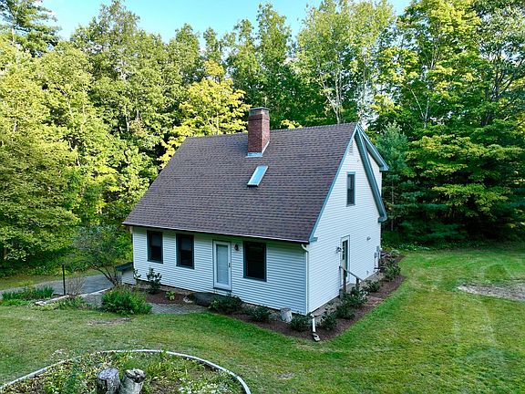 2nd image of 353 S Shelburne Rd