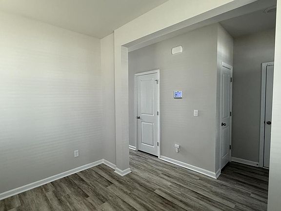 4th image of 3575 Roseblossom Dr