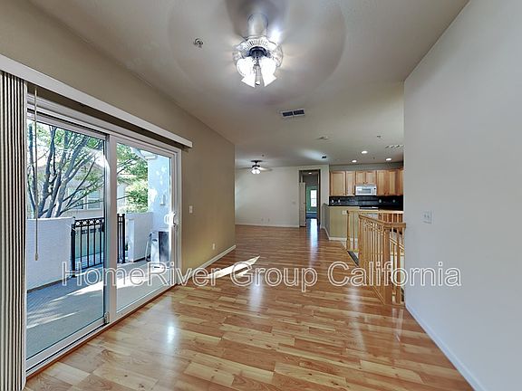 4th image of 3301 N Park Dr Unit 713