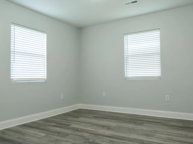 4814 Coster Rd — Photo 13