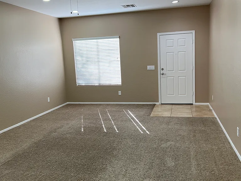 2381 N Monticello Dr — Photo 3