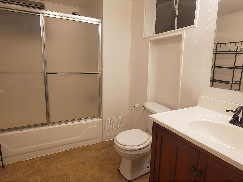 1st image of 10110 White Ave