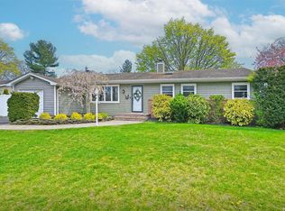 52 Regina Dr, Sayville, NY 11782