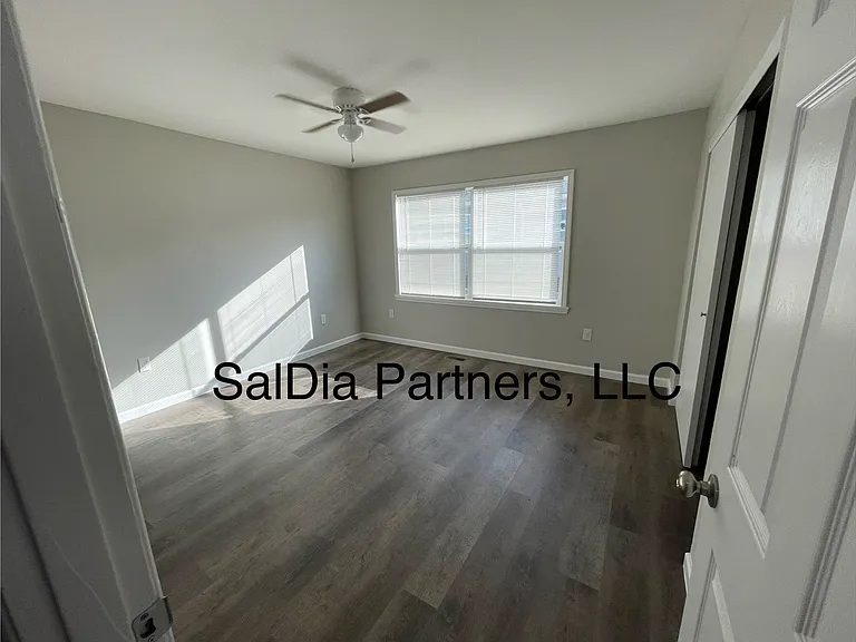 1200 Elberta Rd — Photo 7