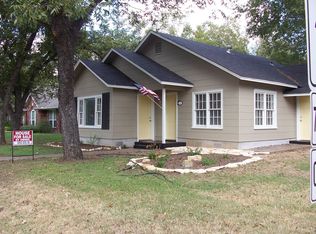 801 N Avenue C, Elgin, TX 78621